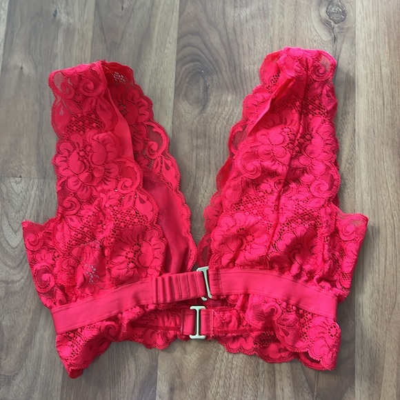 Victoria’s Secret bra - Picture 2 of 4